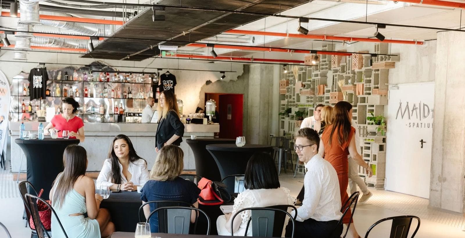 Mixmind networking with refreshments